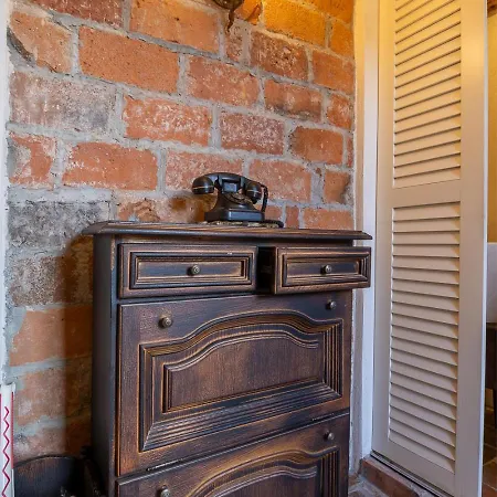 Comfort And History: Traditional House * Braşov